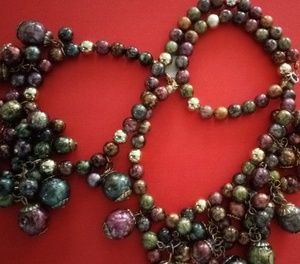 Multi color necklace set